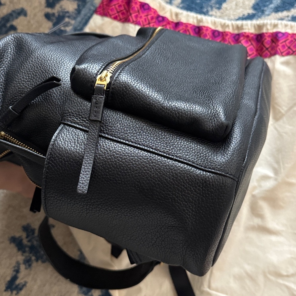 Tory Burch Perry Bombe Black Leather Backpack - Picture 9 of 9